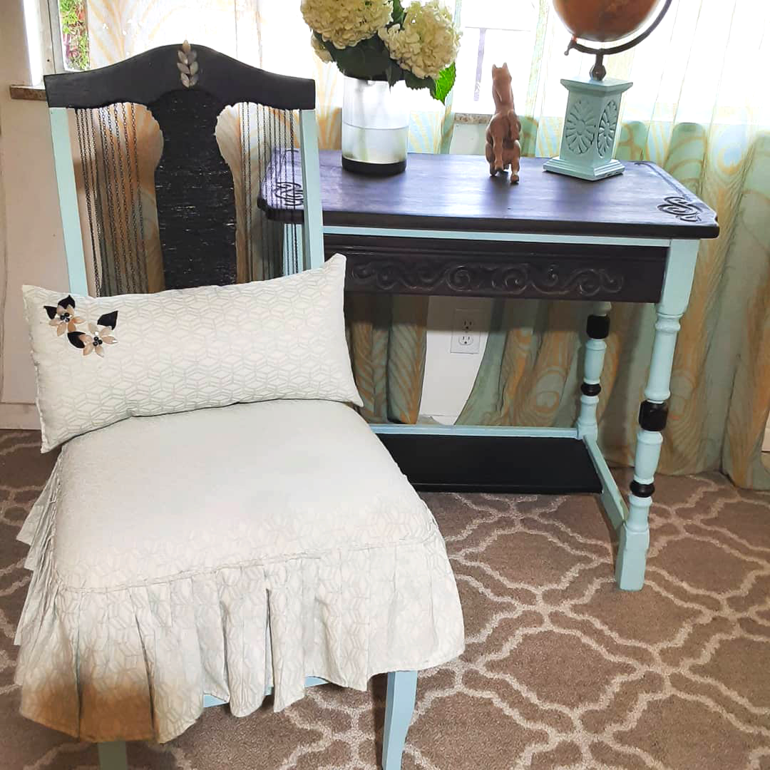 Chantilly Desk and Chair
